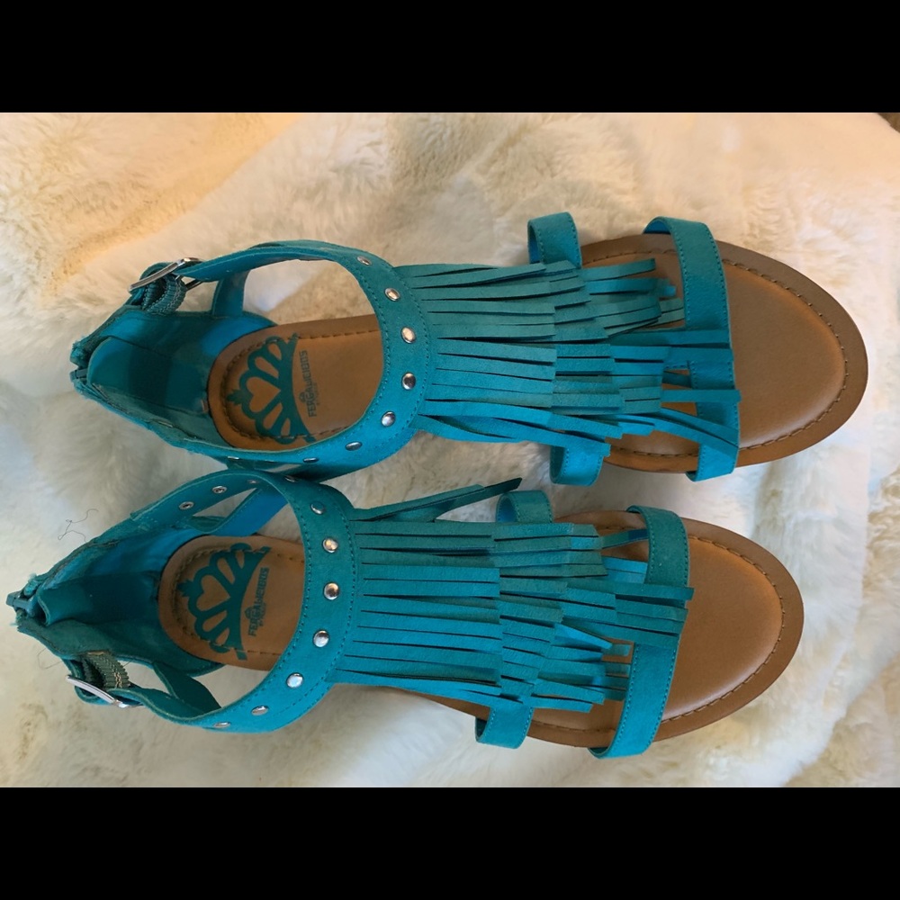 Brand New ladies sandals - Picture 4 of 8